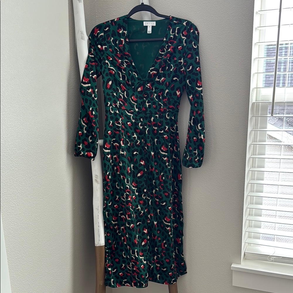 Elegant Green Leopard Print Dress